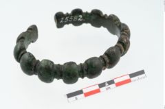 Foto von Bronzebuckelarmreif (NHMW-PRAE-025582)